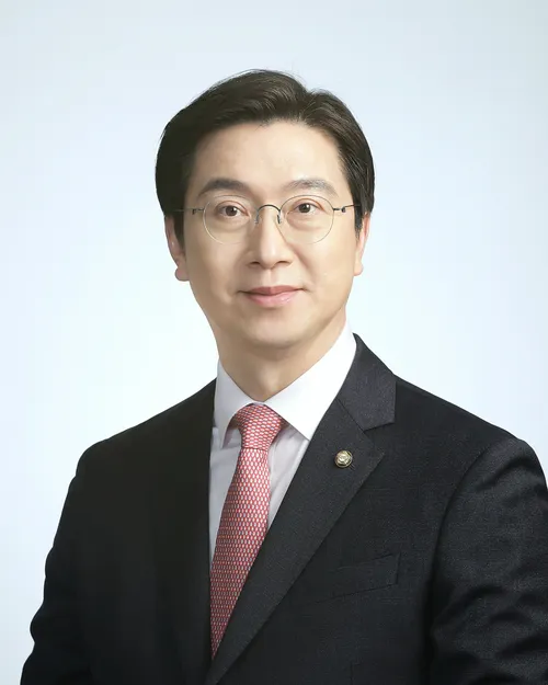 강민국