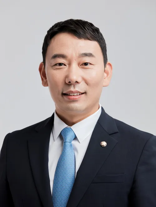 김용민