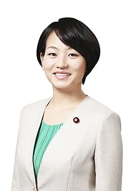鈴木貴子