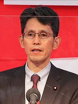階猛