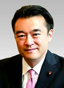 大岡敏孝