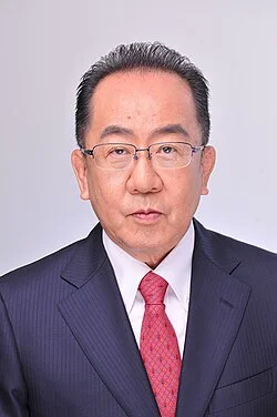 西銘恒三郎