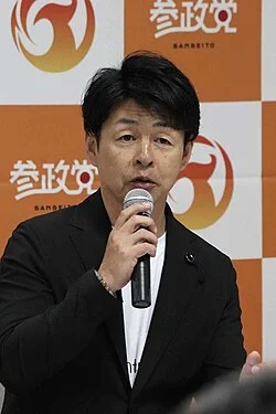 川裕一郎