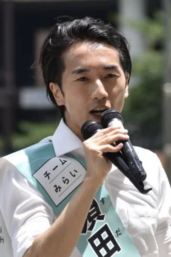 須田英太郎