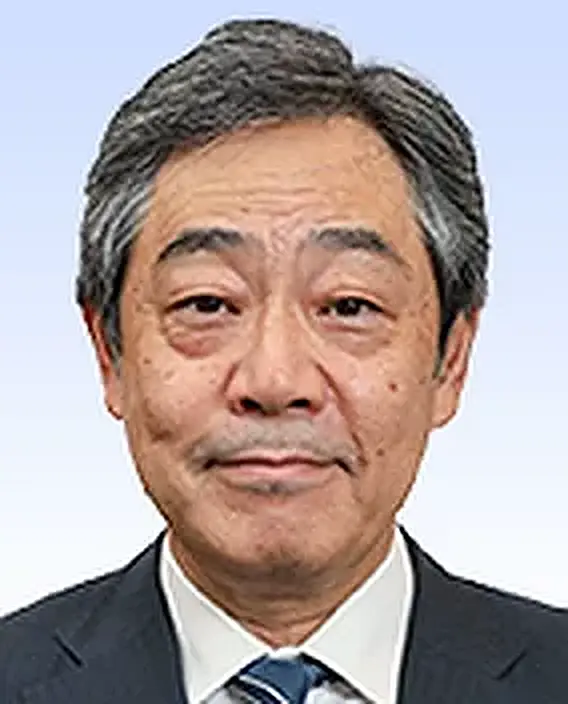 青木  一彦