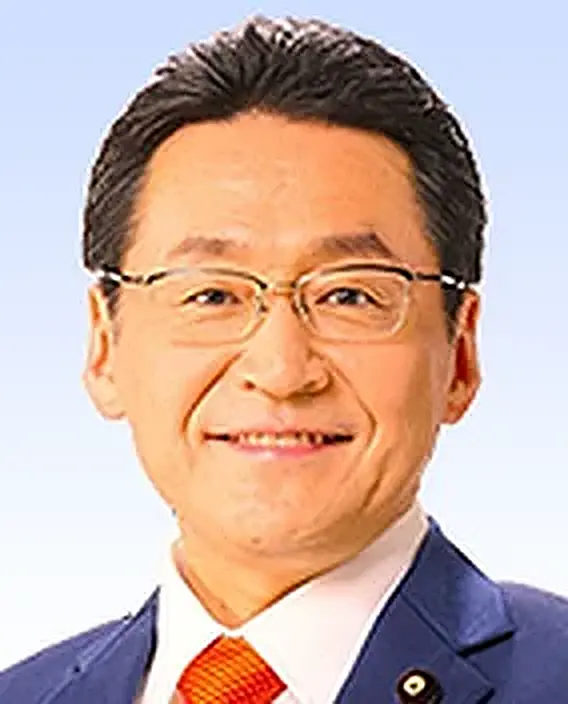 礒崎  哲史