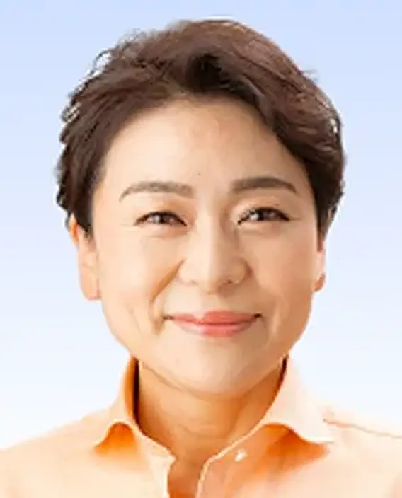 高木  真理