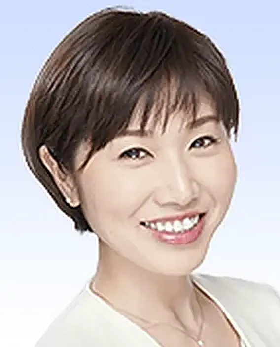 出川  桃子