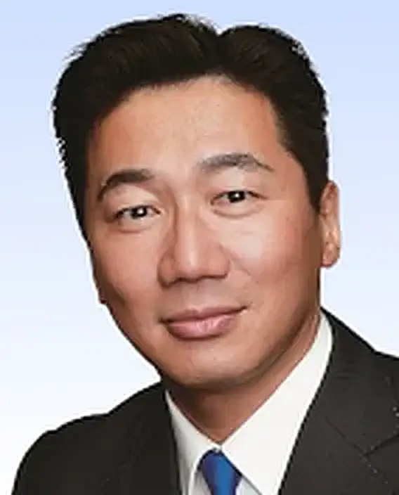 福山  哲郎