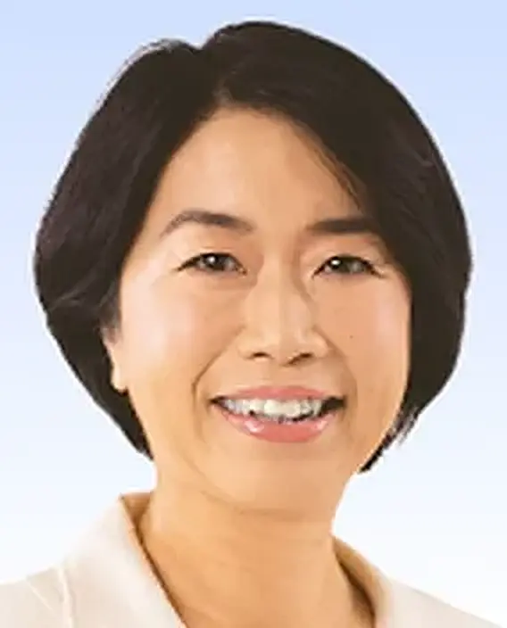 山本 佐知子